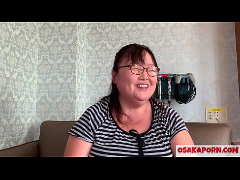 ❤️ Mama japoneză grasă își arată sânii uriași și se bucură de o jucărie sexuală. O mamă asiatică de 51 de ani vorbește despre experiența ei sexuală. Yukiko 1 OSAKAPORN milf grasă. ❤❌ at us ❌️❤