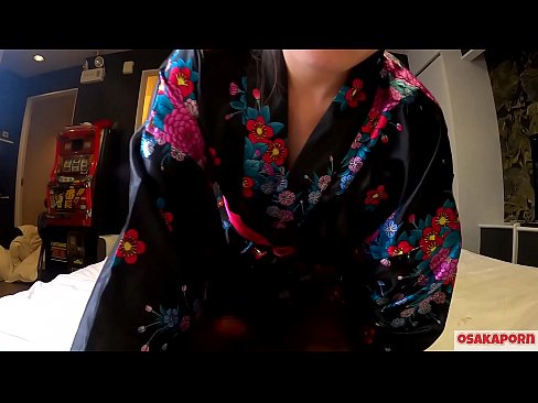 ❤️ Tânără fată de cosplay iubește sexul până la orgasm cu un squirt într-o călușară și o felație. Fată asiatică cu păsărica păroasă și sâni frumoși în costum tradițional japonez în video amator care arată masturbarea cu jucării de sex. Sakura 3 OSAKAPORN. ❤❌ at us ❌️❤